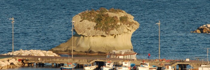 der Pilz das Wahrzeichen der Gemeinde Lacco Ameno Ischia